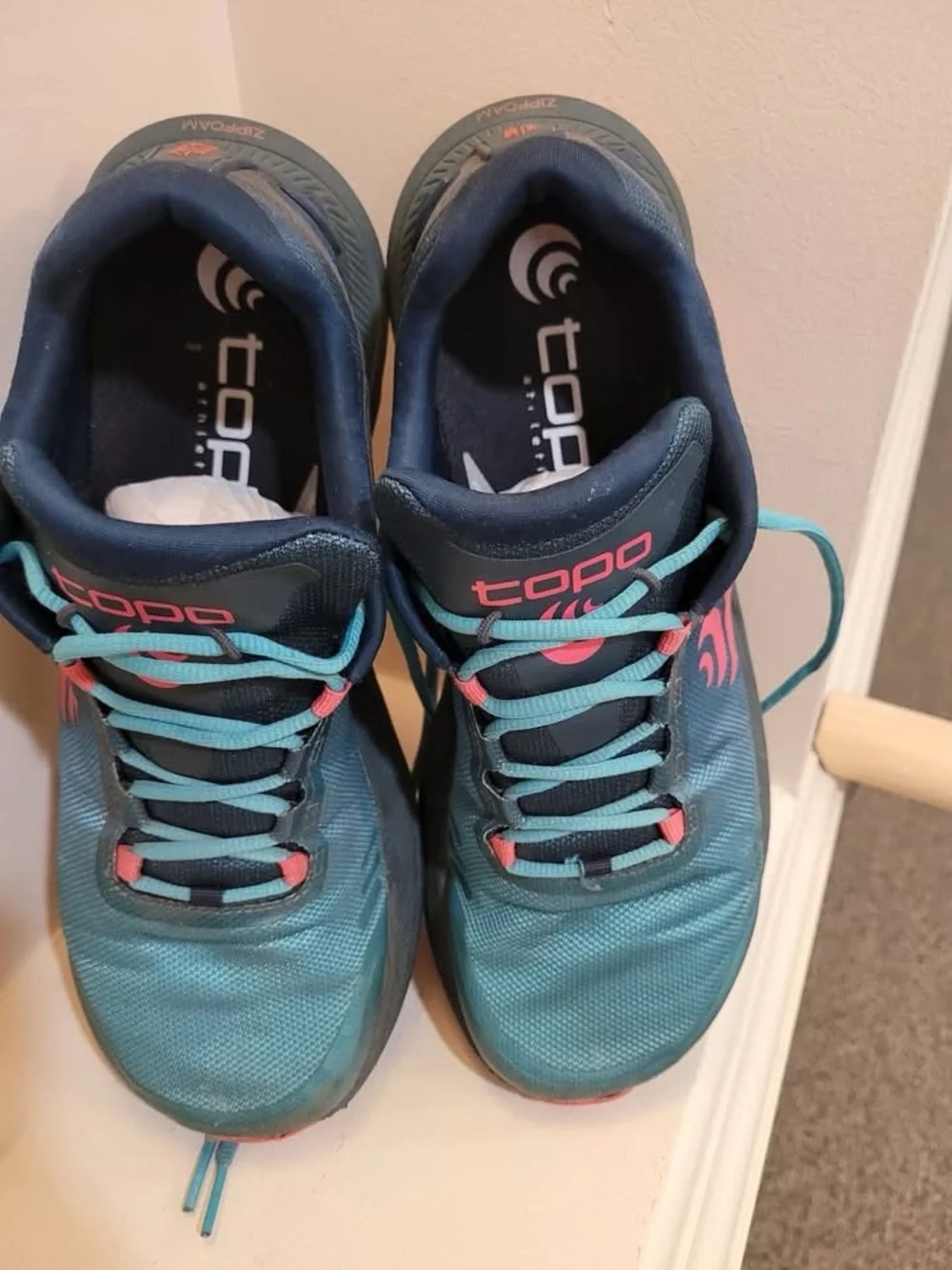 Topo Athletic MT-5 Trail Running Shoes Size 9.5